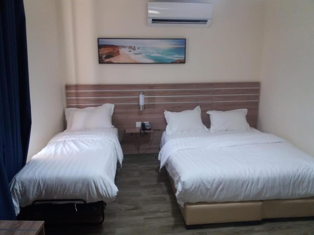 עקבה La Riva Hotel מראה חיצוני תמונה