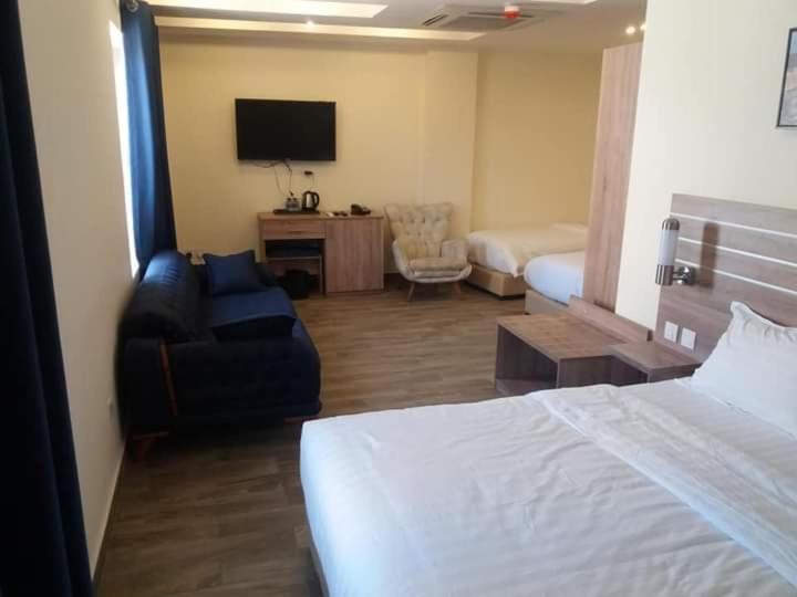 עקבה La Riva Hotel מראה חיצוני תמונה