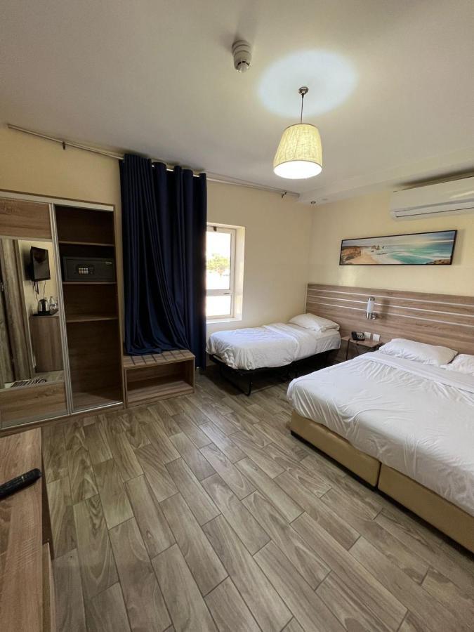 עקבה La Riva Hotel מראה חיצוני תמונה